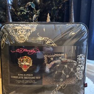 Ed Hardy King 8 piece comforter set new
